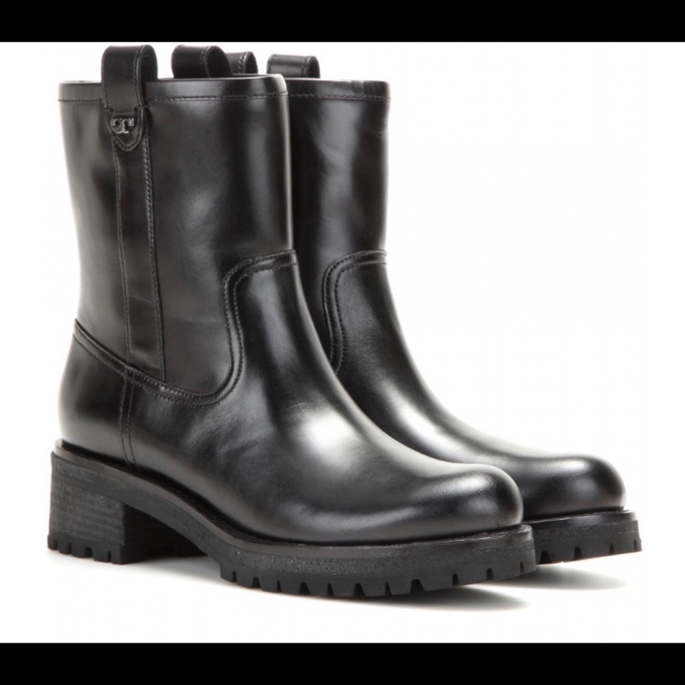 Tory Burch Foster Leather Boots! 🏍